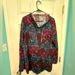 Women’s Long Sleeve Too with Hood